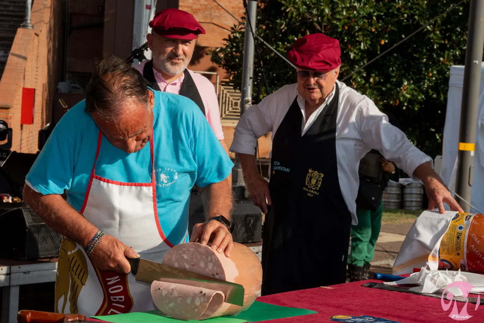 Gara di taglio della mortadella con la coltellina, Mortadella, please 2026 – foto 20