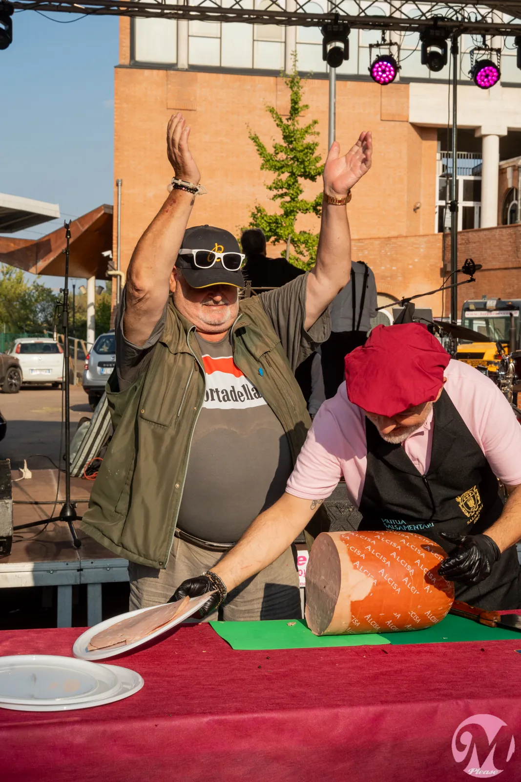 Gara di taglio della mortadella con la coltellina, Mortadella, please 2026 – foto 33
