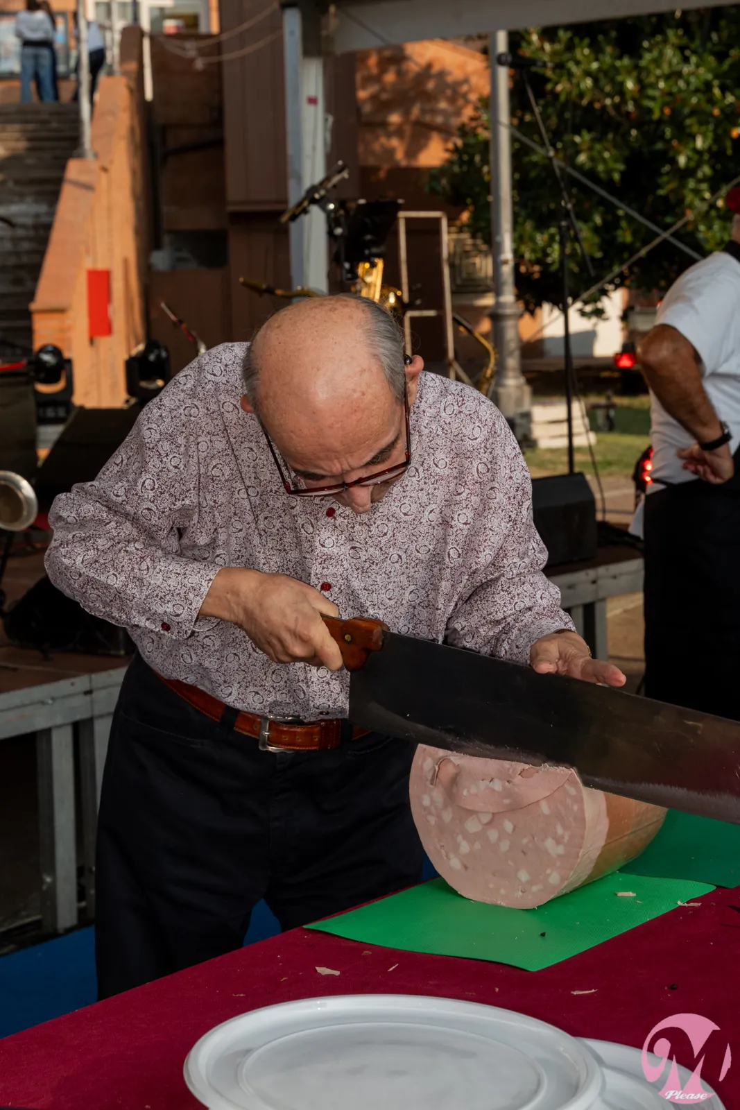 Gara di taglio della mortadella con la coltellina, Mortadella, please 2026 – foto 48
